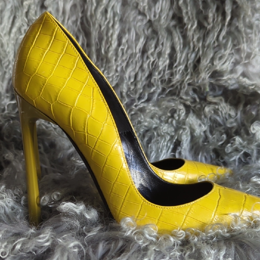 Elegant Yellow Stiletto Heels